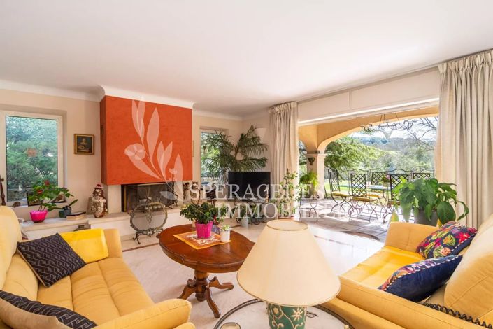 Image No.6-4 Bed House for sale