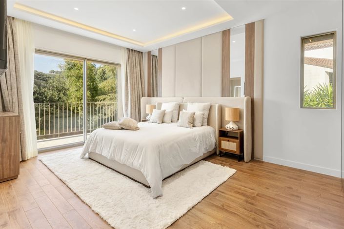 Image No.21-5 Bed House for sale
