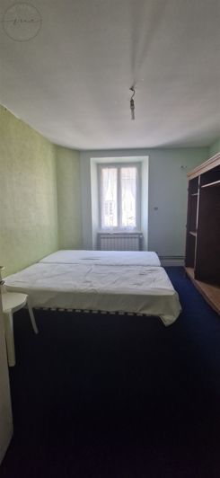 Image No.10-3 Bed House for sale