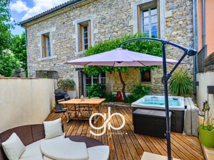 Image No.17-6 Bed House for sale