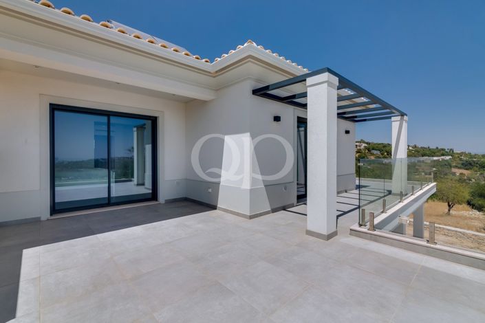 Image No.12-4 Bed House for sale
