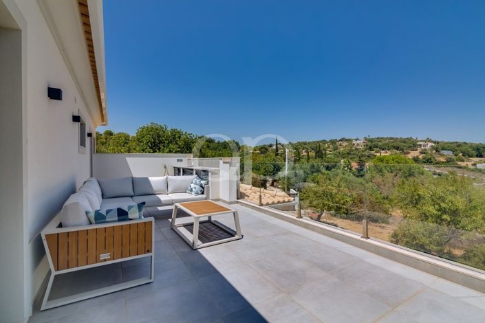 Image No.14-4 Bed House for sale
