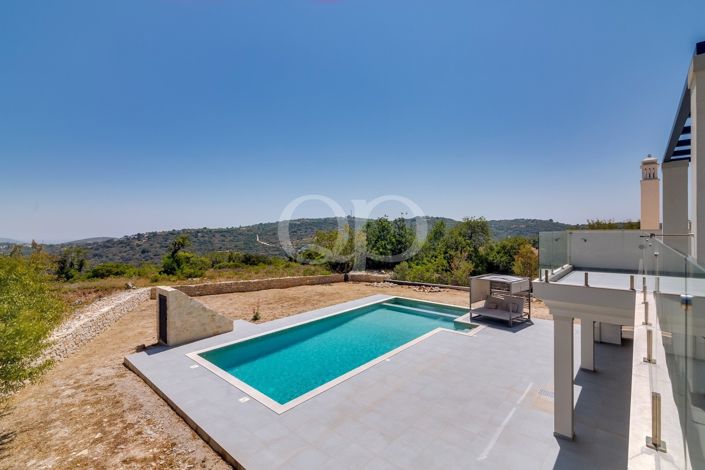 Image No.25-4 Bed House for sale