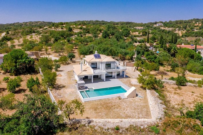 Image No.30-4 Bed House for sale