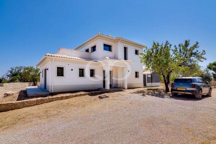 Image No.40-4 Bed House for sale