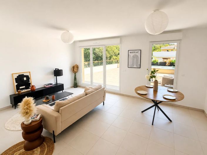 Image No.4-3 Bed Apartment for sale