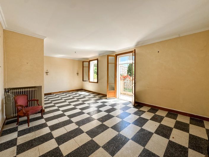Image No.11-House for sale
