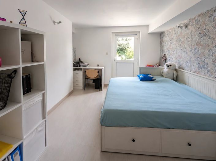Image No.9-4 Bed House for sale
