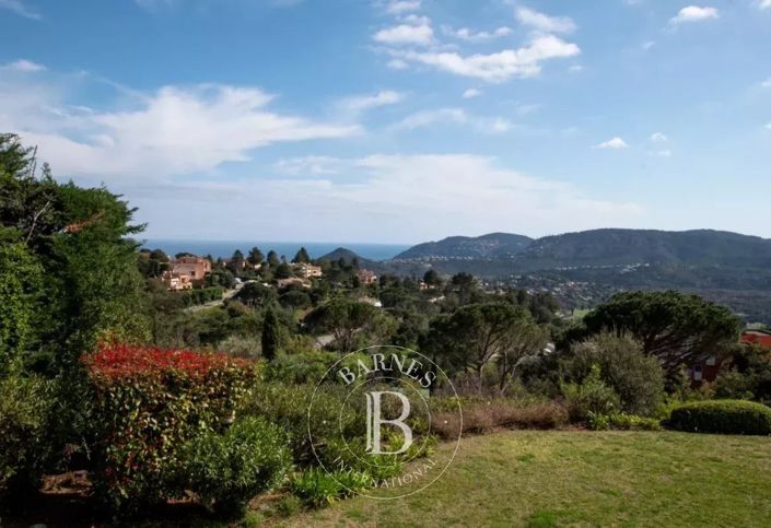 Image No.34-5 Bed House for sale