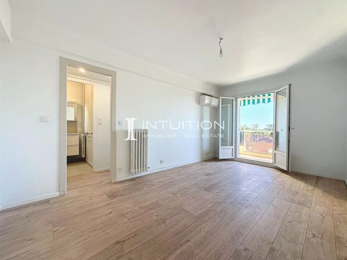 Image No.4-Appartement de 1 chambre à vendre à Cannes