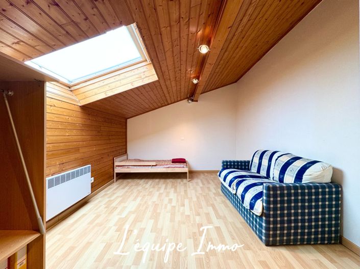 Image No.16-6 Bed House for sale