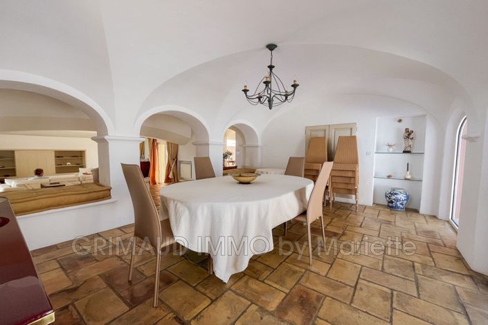 Image No.15-5 Bed House for sale