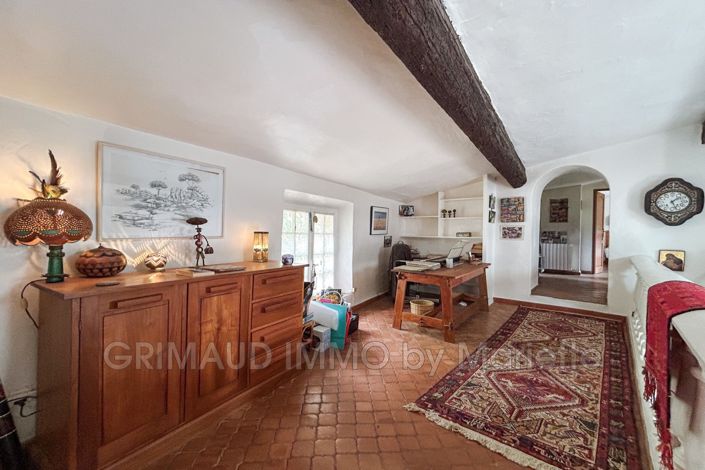 Image No.17-4 Bed House for sale