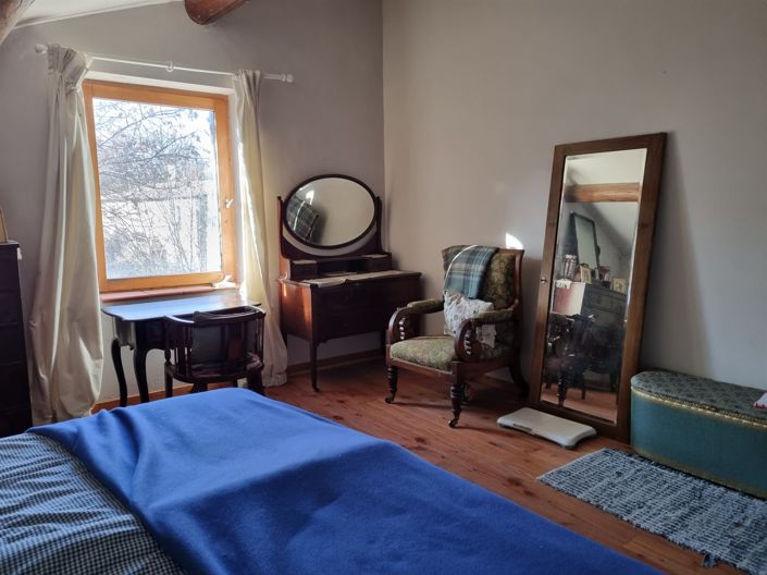 Image No.19-5 Bed House for sale