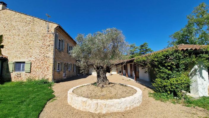 Image No.5-12 Bed House for sale