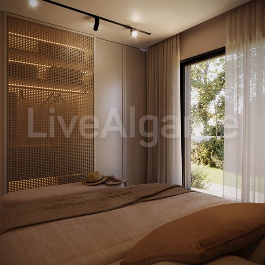 Image No.19-4 Bed House for sale