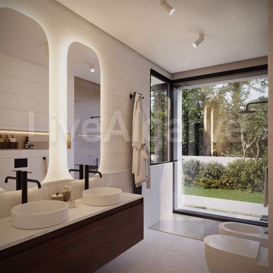 Image No.21-4 Bed House for sale