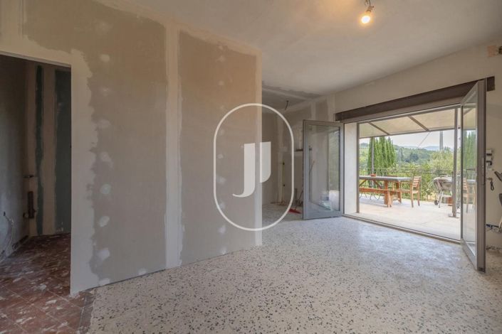 Image No.34-5 Bed House for sale