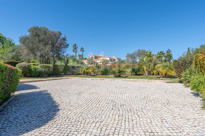 Image No.37-4 Bed House for sale