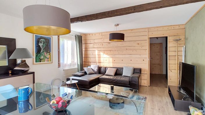 Image No.21-6 Bed Property for sale