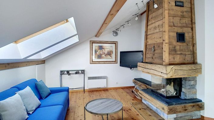 Image No.31-6 Bed Property for sale