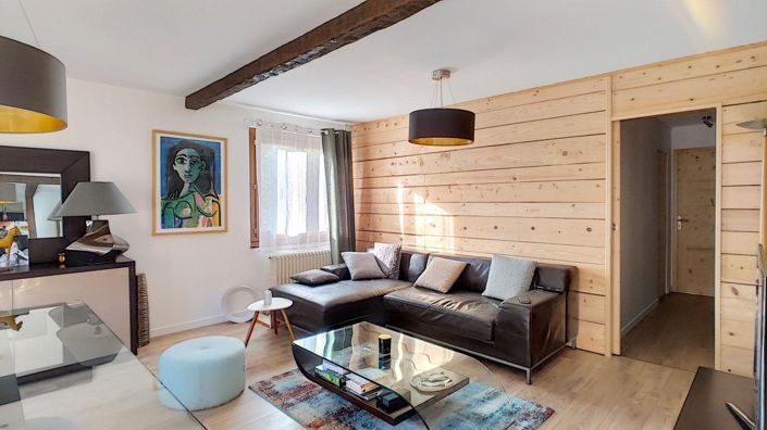 Image No.5-6 Bed Property for sale