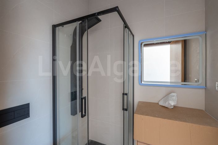 Image No.23-3 Bed Apartment for sale