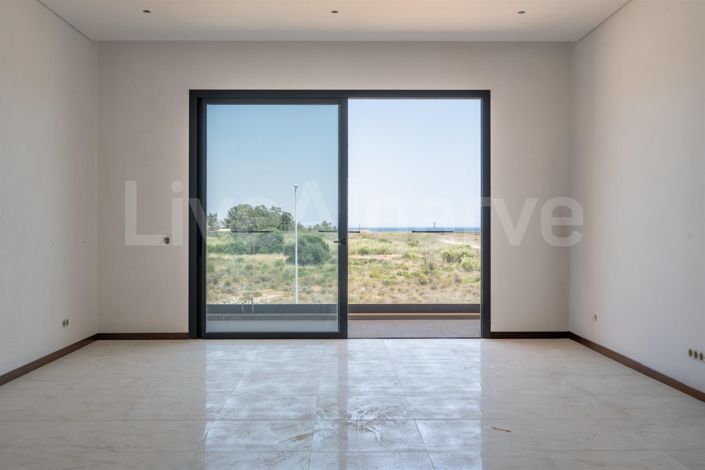 Image No.6-3 Bed Apartment for sale