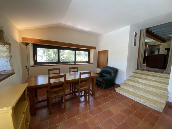 Image No.9-4 Bed House for sale