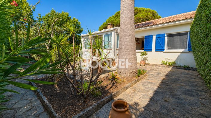 Image No.17-3 Bed House for sale