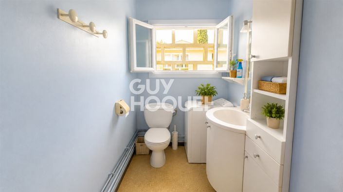 Image No.18-3 Bed House for sale