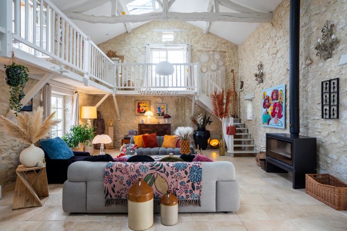 Image No.10-6 Bed House for sale