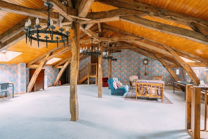 Image No.18-9 Bed House for sale