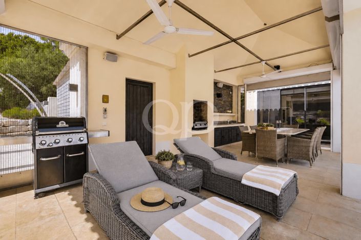 Image No.20-6 Bed House for sale
