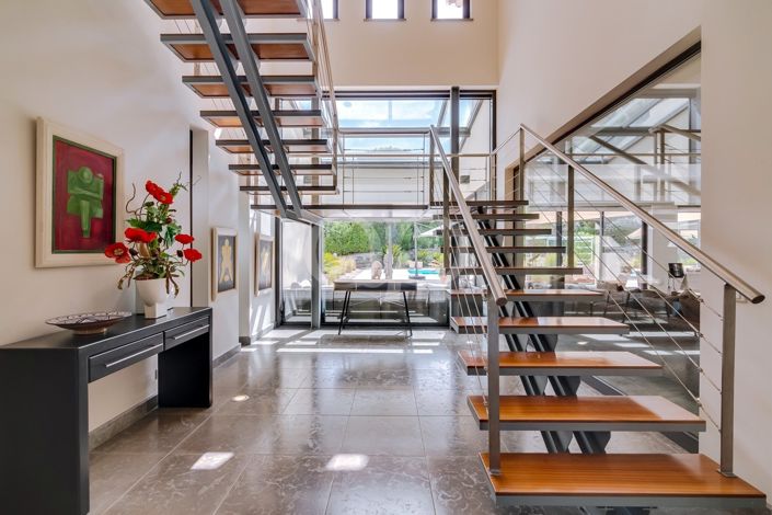 Image No.21-6 Bed House for sale