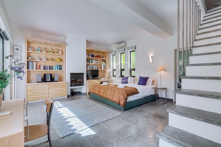 Image No.47-6 Bed House for sale