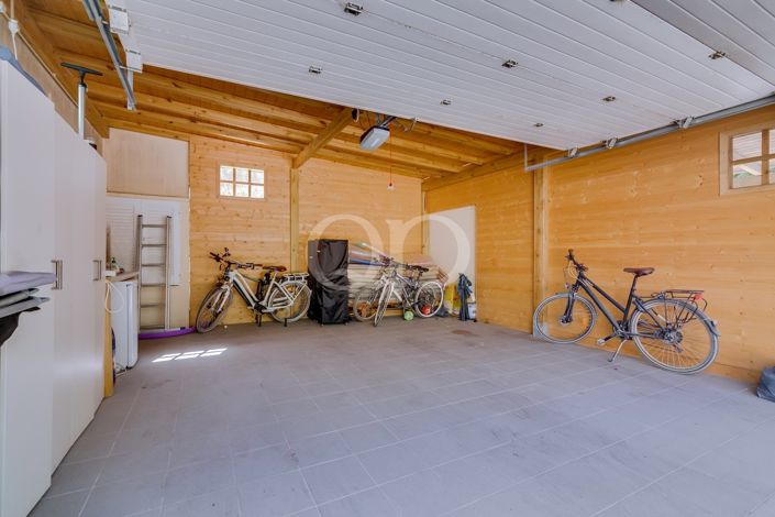 Image No.51-6 Bed House for sale