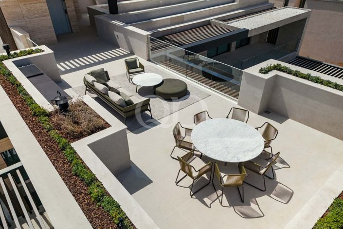 Image No.10-3 Bed Apartment for sale