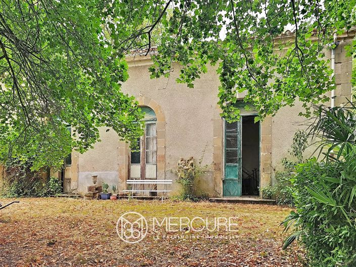 Image No.12-6 Bed Property for sale