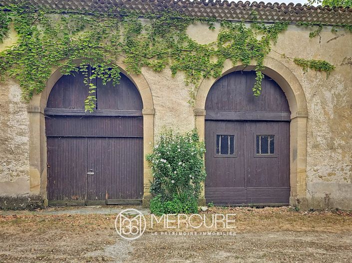 Image No.13-6 Bed Property for sale