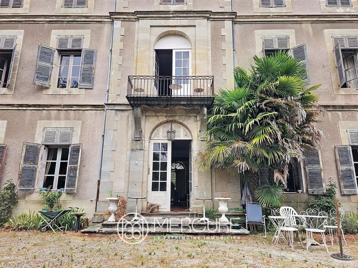 Image No.14-6 Bed Property for sale