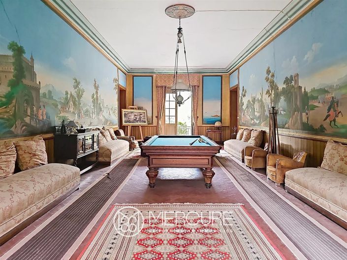 Image No.2-6 Bed Property for sale