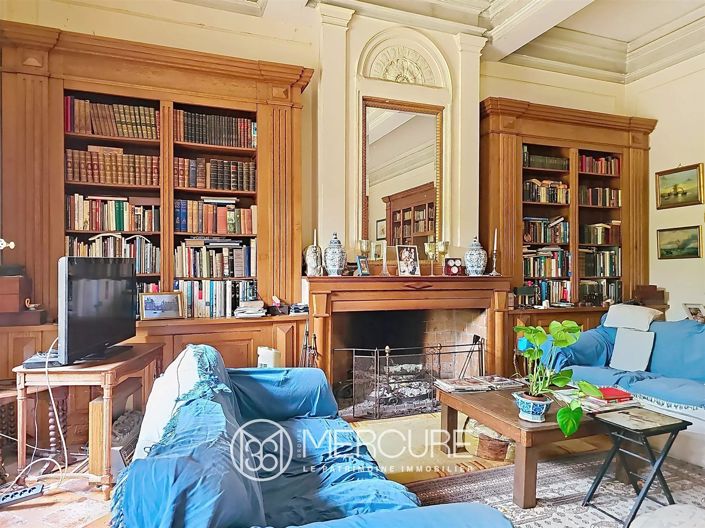 Image No.4-6 Bed Property for sale