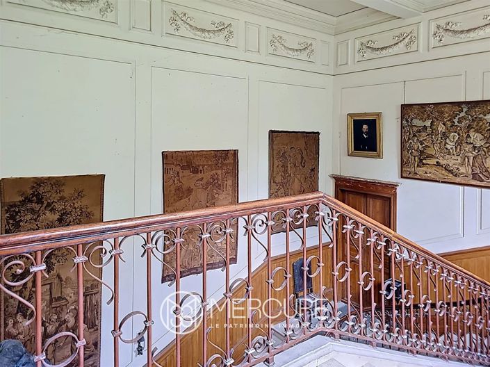 Image No.6-6 Bed Property for sale
