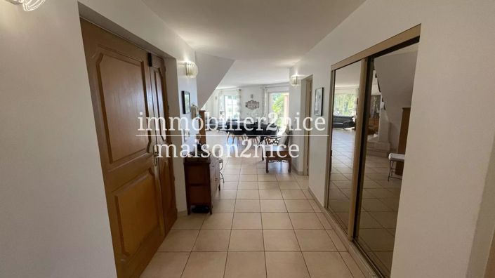 Image No.13-3 Bed House for sale