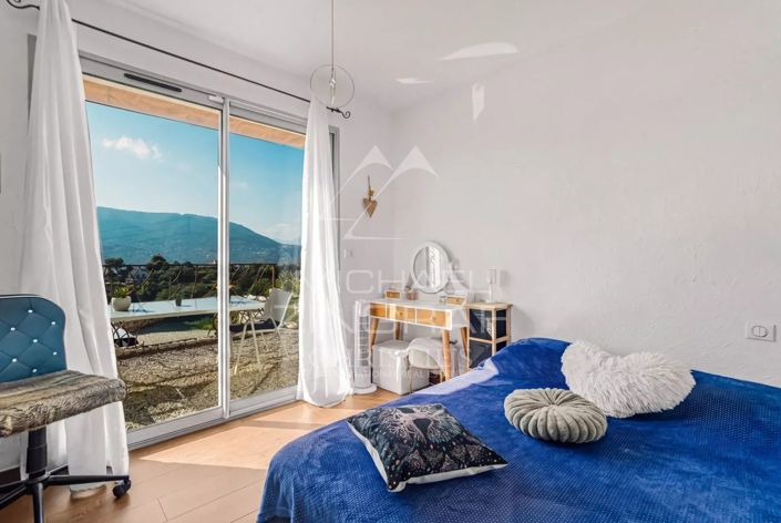 Image No.14-5 Bed House for sale