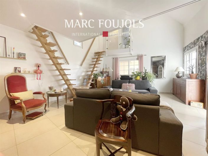 Image No.5-5 Bed House for sale