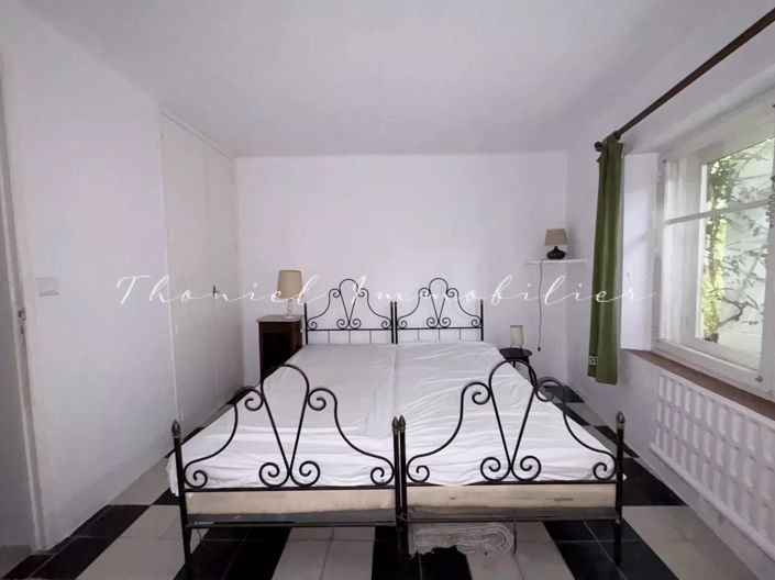 Image No.11-3 Bed House for sale