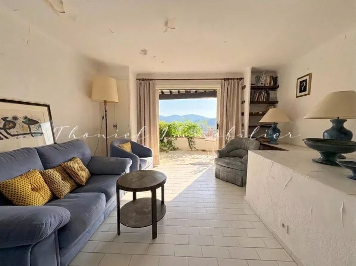 Image No.3-3 Bed House for sale