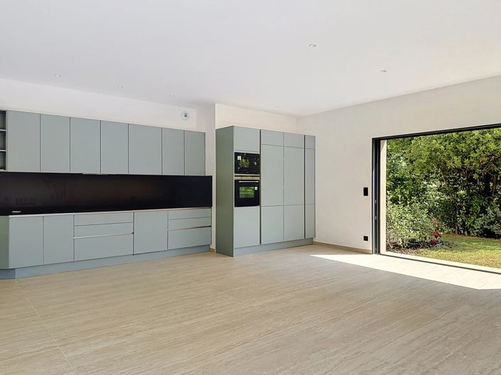 Image No.4-3 Bed House for sale